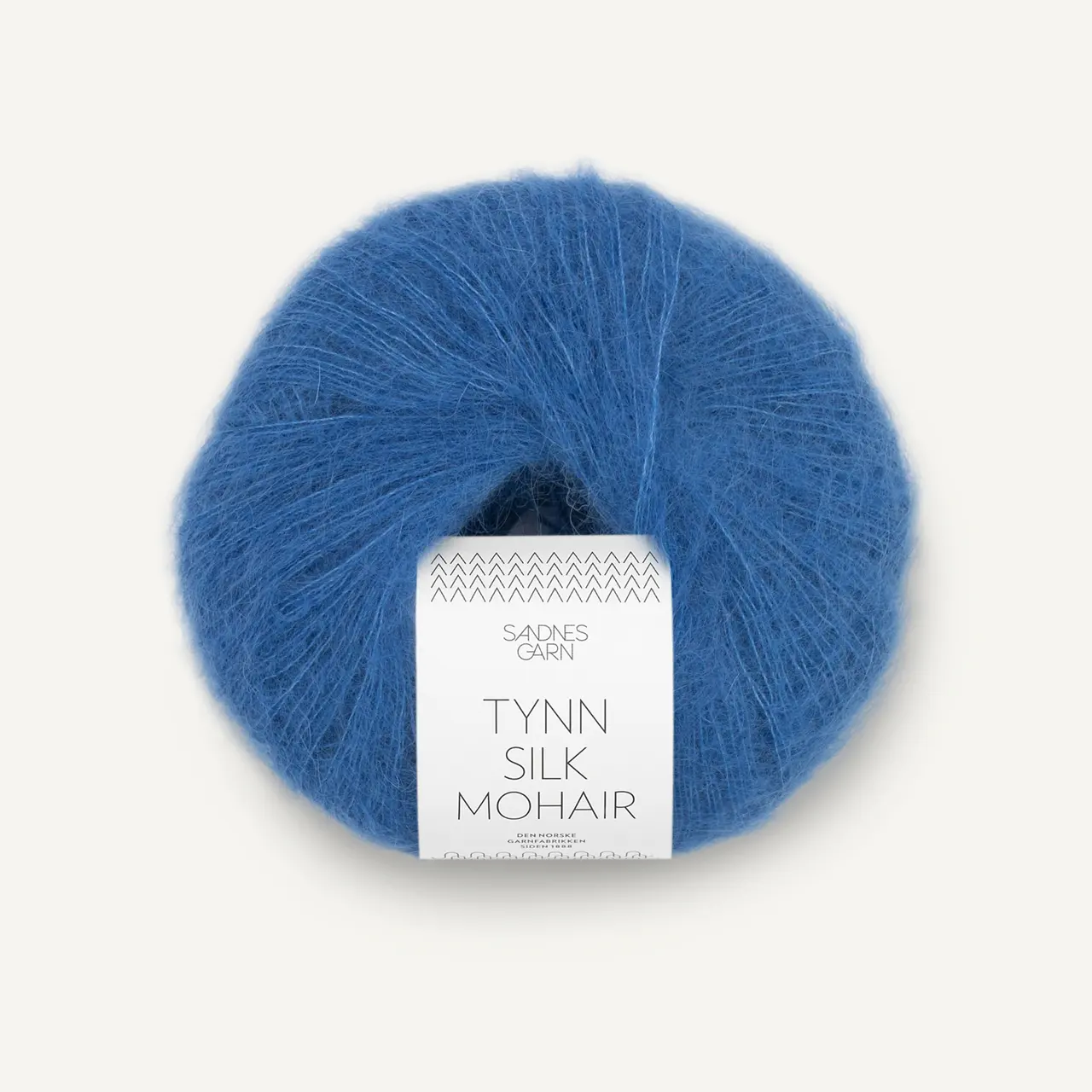 Tynn Silk Mohair 6044 Regatta Blå von Sandnes Garn. Eine weiche und luxuriöse Mischung aus feinstem Mohair Wolle und Seide.