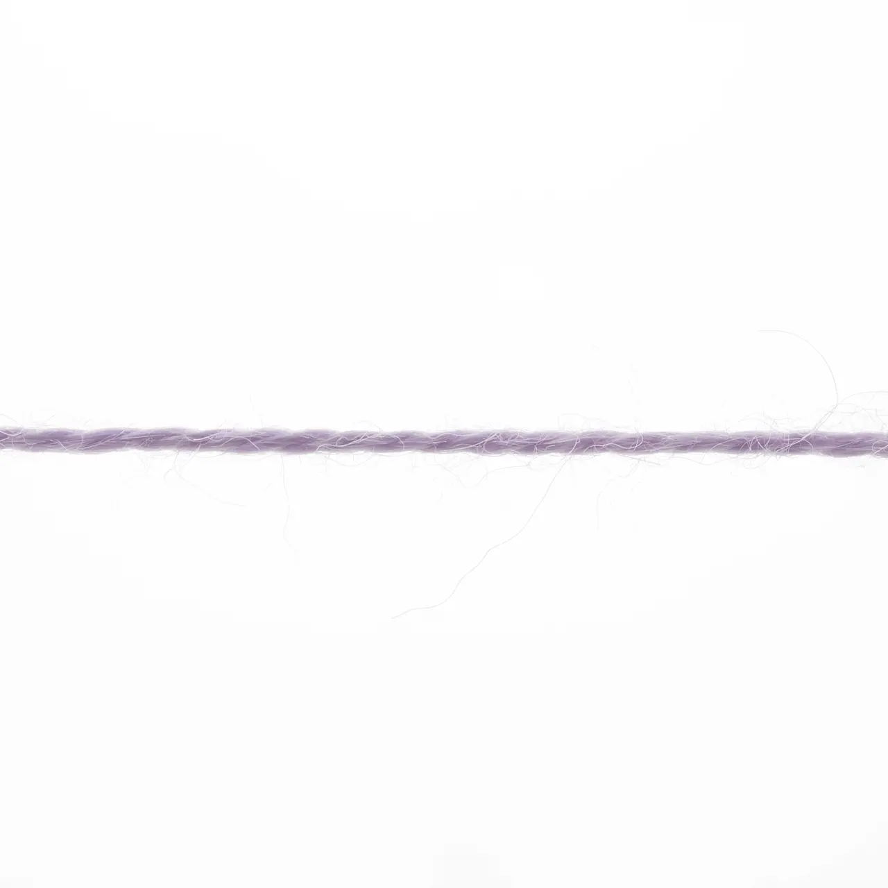 Baby Alpaca 146 Lila Hell von Lang Yarns. Feinstes Baby Alpaca — eine Traumfaser in ungefärbten Naturmélangetönen und aktuellen Modefarben — der pure Luxus. Easywash ist eine enzymatische Behandlung der Alpakafasern welche komplett auf den Einsatz von umweltschädigenden Chemikalien verzichtet. Easywash ist Bluesign Reach und OEKO-TEX*zertifiziert. * Zertifikatsnummer