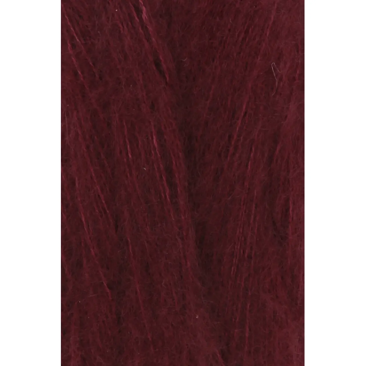 Cashmere Dreams 64 Bordeaux von Lang Yarns. Der Name ist Programm - ein Traum aus Cashmere und Seide.