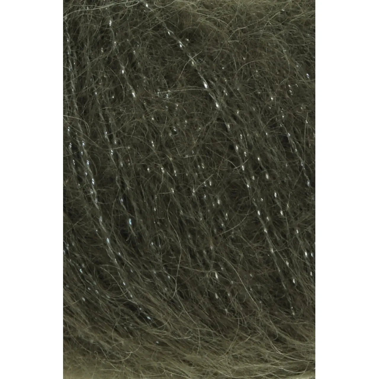 Mohair Luxe Lamé 98 Silber - Olive Dunkel von Lang Yarns. Superkid-Mohair gemischt mit Seide - ein federleichtes Garn für modische Accessoires und mehr.