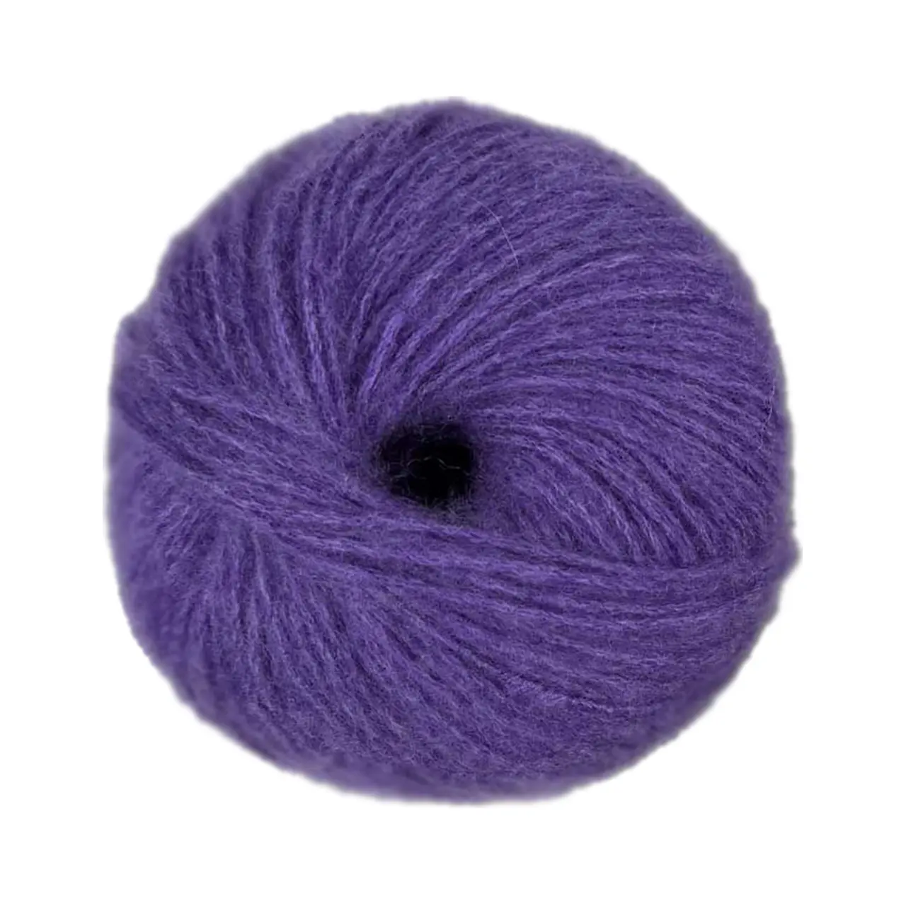 Cashmere 6/28 82 Pflaume von Pascuali. Die Cashmere 6/28 ist herrlich weich und das verstrickte Garn blüht mit der ersten Wäsche regelrecht auf. Pullover Strickjacken und Handwärmer sind wunderbare Projekte um sie aus diesem besonderen Garn zu stricken. Es ist in der Tat so weich und leicht dass selbst Menschen mit empfindlichster Haut es tragen können da es nicht juckt oder kratzt. Außerdem ist es sehr anpassungsfähig an die Temperatur. Im Winter hält es warm und isoliert während es im Sommer dafür sorgt dass man nicht ins Schwitzen kommt denn die Kaschmirfaser ist atmungsaktiv. Pascuali bietet eine der besten Kaschmirqualitäten an die derzeit auf dem Markt erhältlich sind. Weil hohe Qualität artgerechte Tierhaltung fair gehandelte und ökologisch hergestellte Produkte im Mittelpunkt unseres Handelns stehen haben wir dafür gesorgt dass unser Kaschmir von der mongolischen Handelskammer bio-zertifiziert ist.