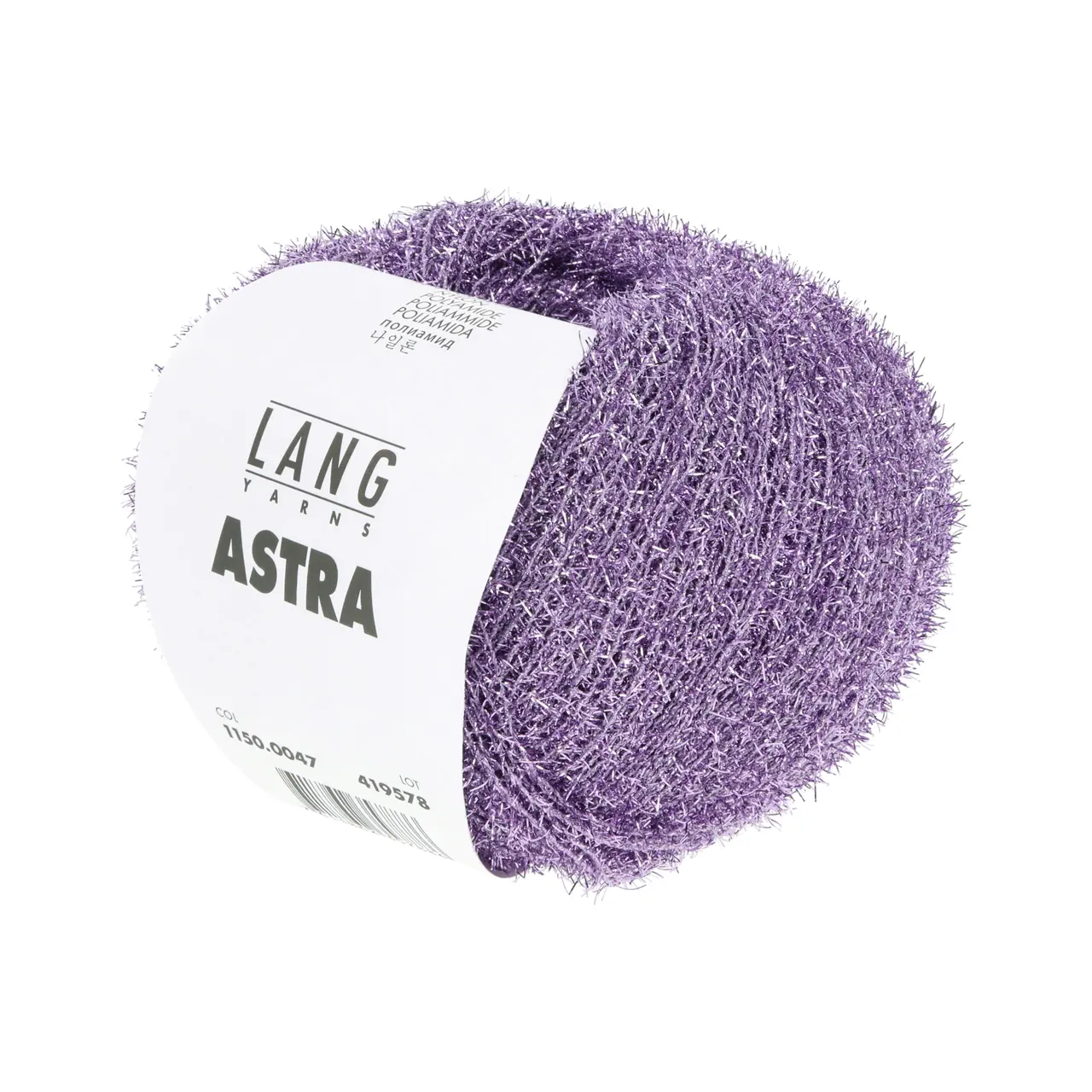 Astra 47 Lavendel von Lang Yarns. Wie eine Sternschnuppe verleiht dieses Garn Ihren Projekten einen dezenten Hauch von Silber oder Gold. Es zeichnet sich als Beilaufgarn aus welches jedes Basic Projekt veredelt.