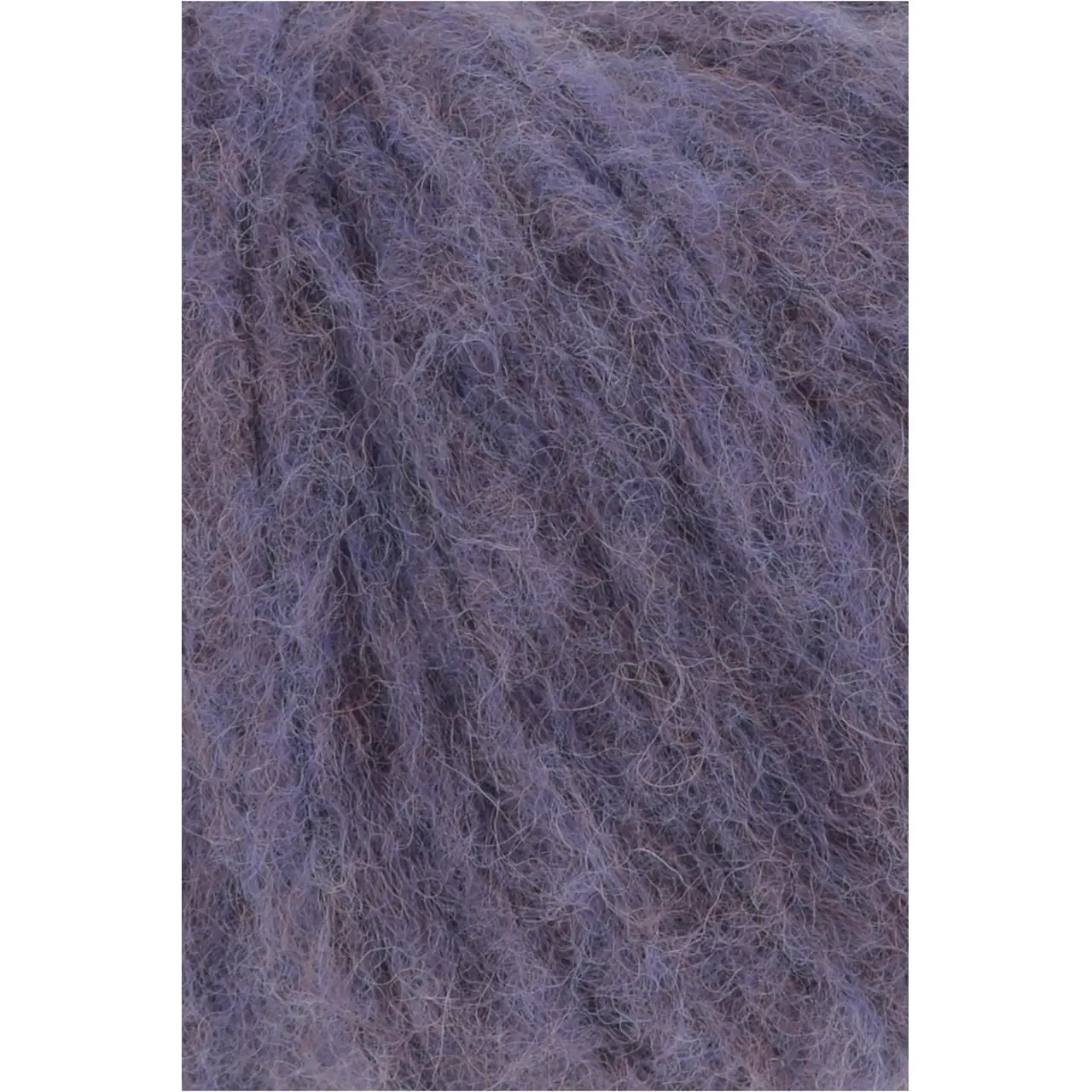 Baby Lama 90 Violett von Lang Yarns. Die butterweichen Fasern welche wir für BABY LAMA verwenden machen das Garn besonders sanft - selbst für Menschen mit empfindlicher Haut und Unverträglichkeiten. Verglichen mit anderen Edelfasern wie Alpaka oder Kaschmir kann Lama in seiner Langlebigkeit absolut mithalten und bietet zusätzlich noch außergewöhnliche Formstabilität. Mit seinem natürlichen Glanz verleiht BABY LAMA jedem Projekt eine dezente Eleganz während die hohlen und halbhohlen