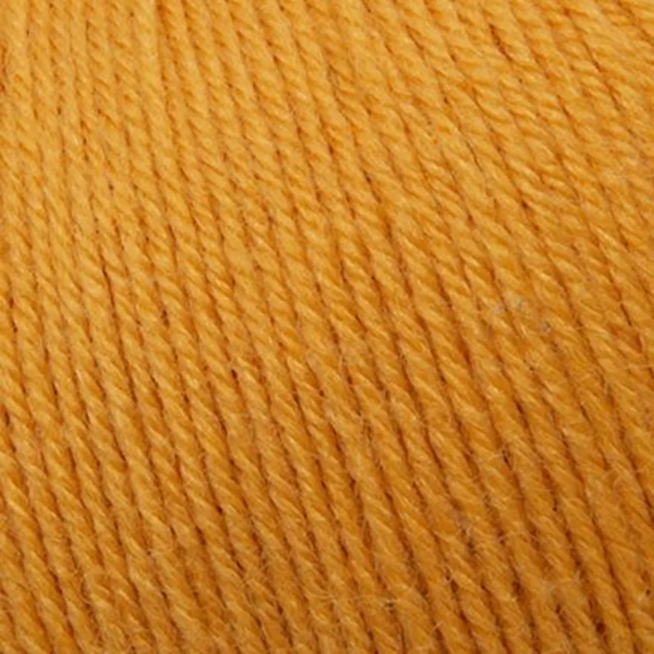 Unisocks 4-Fach 4 Goldgelb​ von Laines Du Nord. Das ideale Garn für alle die ihrer Kreativität freien Lauf lassen und farbenfrohe Socken voller Komfort und Persönlichkeit stricken möchten.