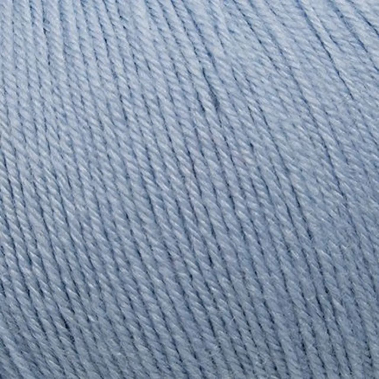 Unisocks 4-Fach 15 Hellblau​ von Laines Du Nord. Das ideale Garn für alle die ihrer Kreativität freien Lauf lassen und farbenfrohe Socken voller Komfort und Persönlichkeit stricken möchten.