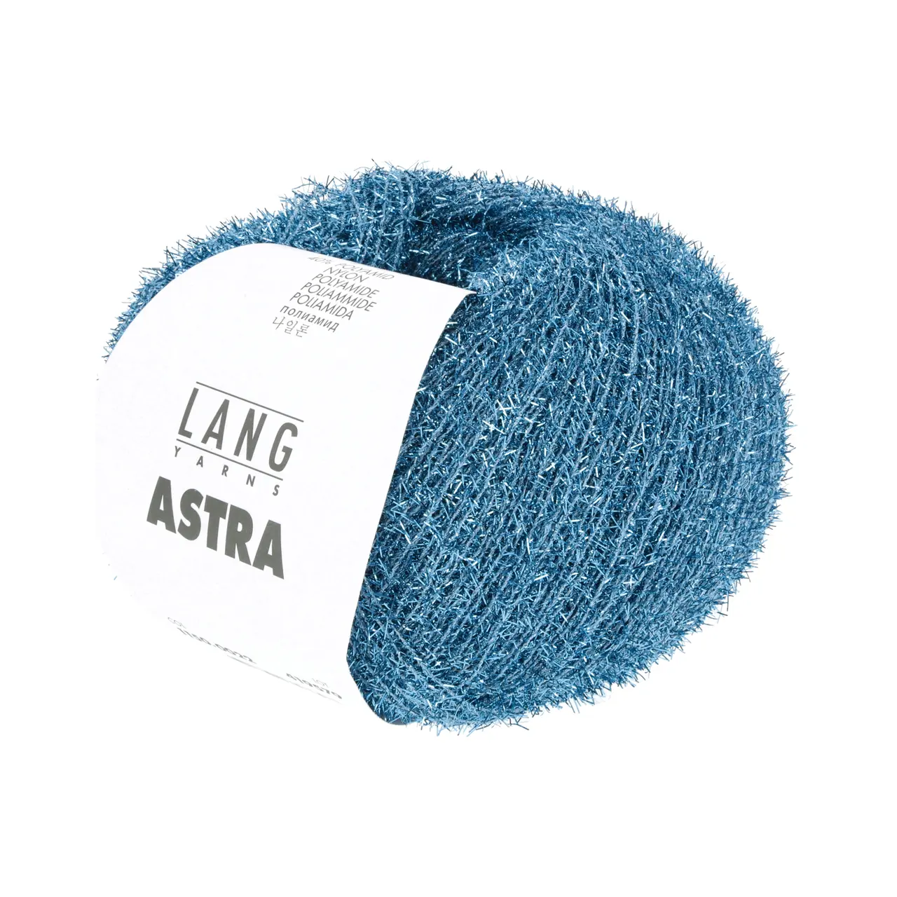 Astra 22 Blau von Lang Yarns. Wie eine Sternschnuppe verleiht dieses Garn Ihren Projekten einen dezenten Hauch von Silber oder Gold. Es zeichnet sich als Beilaufgarn aus welches jedes Basic Projekt veredelt.