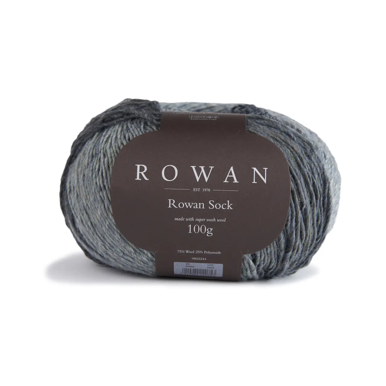 Rowan Sock 4 Stone von Rowan. Ein hochwertiges Sockengarn aus Wolle und Polyamid das angenehme Wärme mit langlebiger Strapazierfähigkeit vereint. Perfekt für farbenfrohe bequeme Socken die lange Freude machen. Ideal auch für Accessoires wie Mützen und Handschuhe oder leichte Pullis.