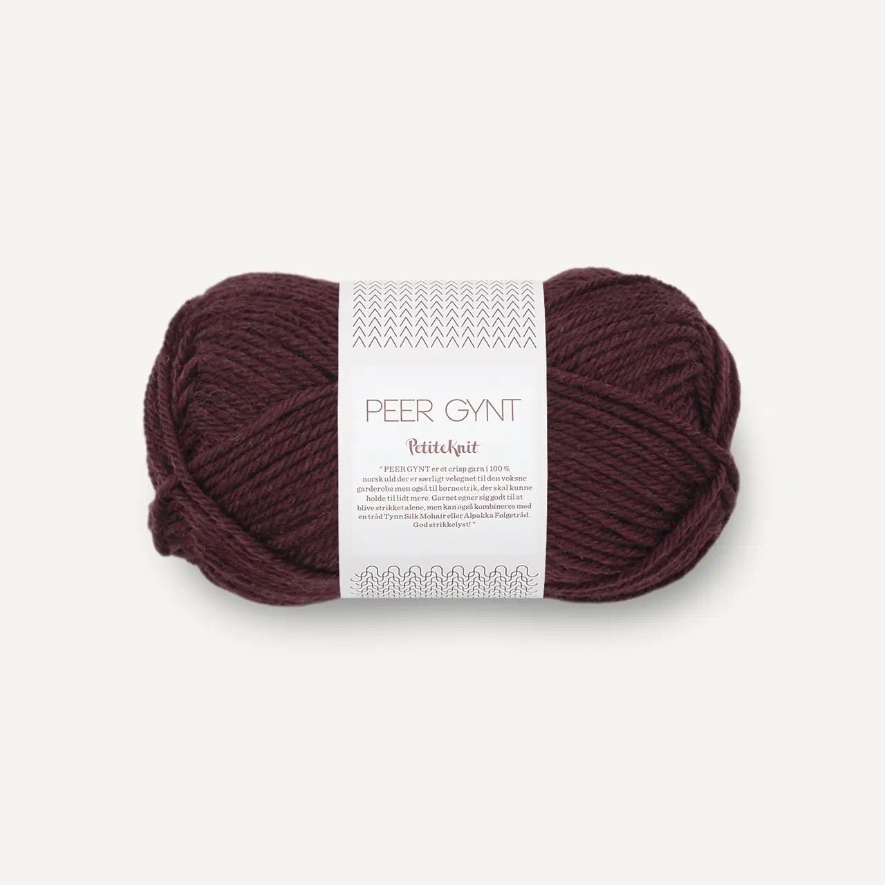 PetiteKnit Peer Gynt 4682 Velvet Fig von Sandnes Garn. Norwegische Wolle ist leicht und warm und trotzdem robust.