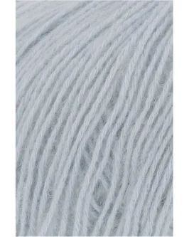 <span class="yarn-title">Regina</span> <span class="yarn-color">20 Hellblau</span>