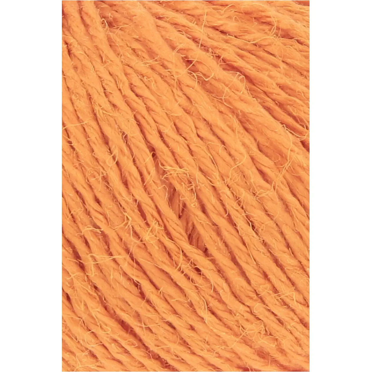Ananas+ 59 Orange von Lang Yarns. ANANAS+ ist die dickere Variante unseres Garns aus Ananasfasern. Es eignet sich perfekt für Wohnaccessoires und dekorative Projekte die eine gute Formstabilität erfordern.