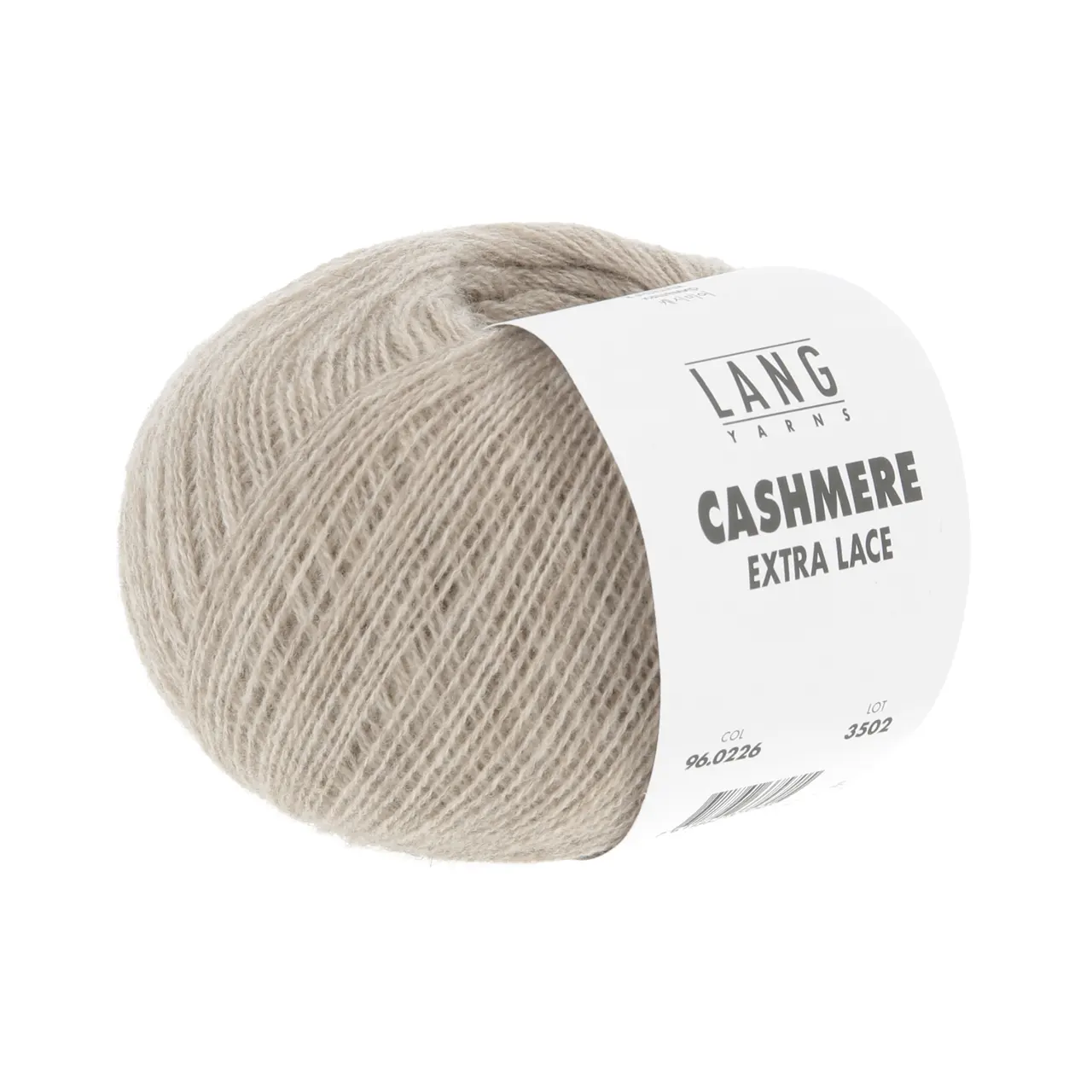 Cashmere Extra Lace 226 Sand Mélange von Lang Yarns. CASHMERE EXTRA LACE ist ein edles Beilaufgarn aus reinem Kaschmir das sich wunderbar weich und luxuriös anfühlt. Es eignet sich hervorragend zum Kombinieren mit anderen Garnen und ist eine hochwertige Alternative zu klassischen Mohair-Seide-Mischungen. Aber natürlich lässt es sich auch solo verstricken z. B. zu zarten Lace-Tüchern und filigranen Accessoires. Das Garn überzeugt durch seine Leichtigkeit und ist die perfekte Wahl für Strickprojekte