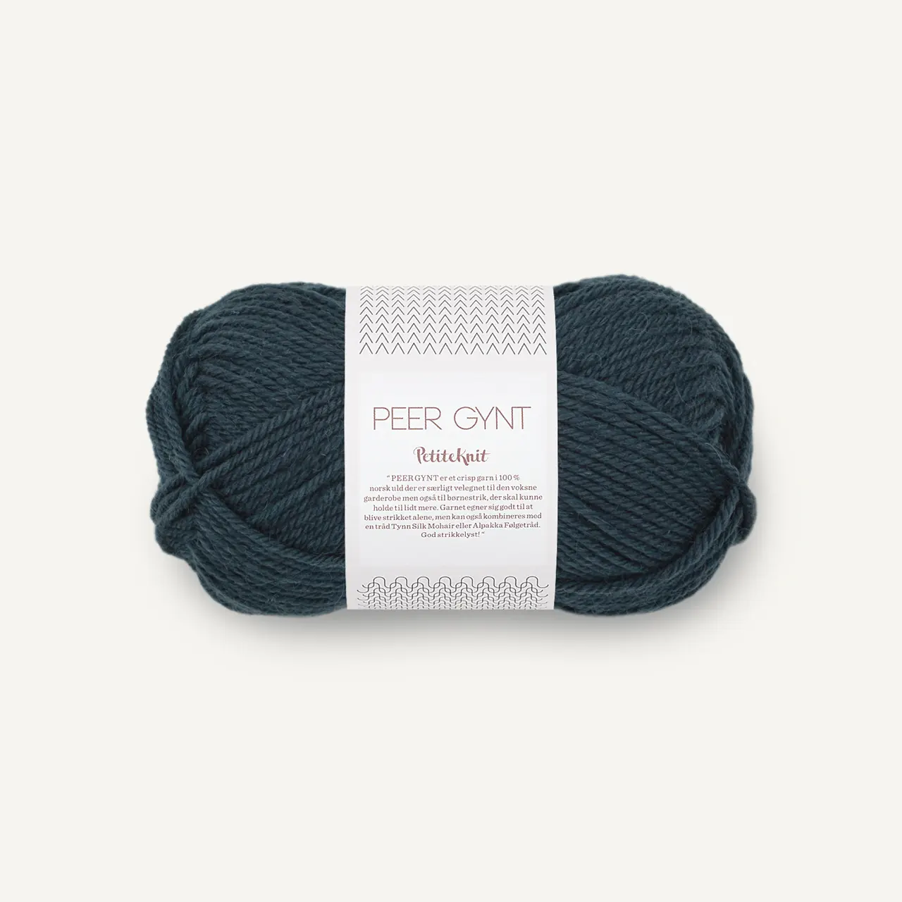 PetiteKnit Peer Gynt 6082 Thunderstorm von Sandnes Garn. Norwegische Wolle ist leicht und warm und trotzdem robust.