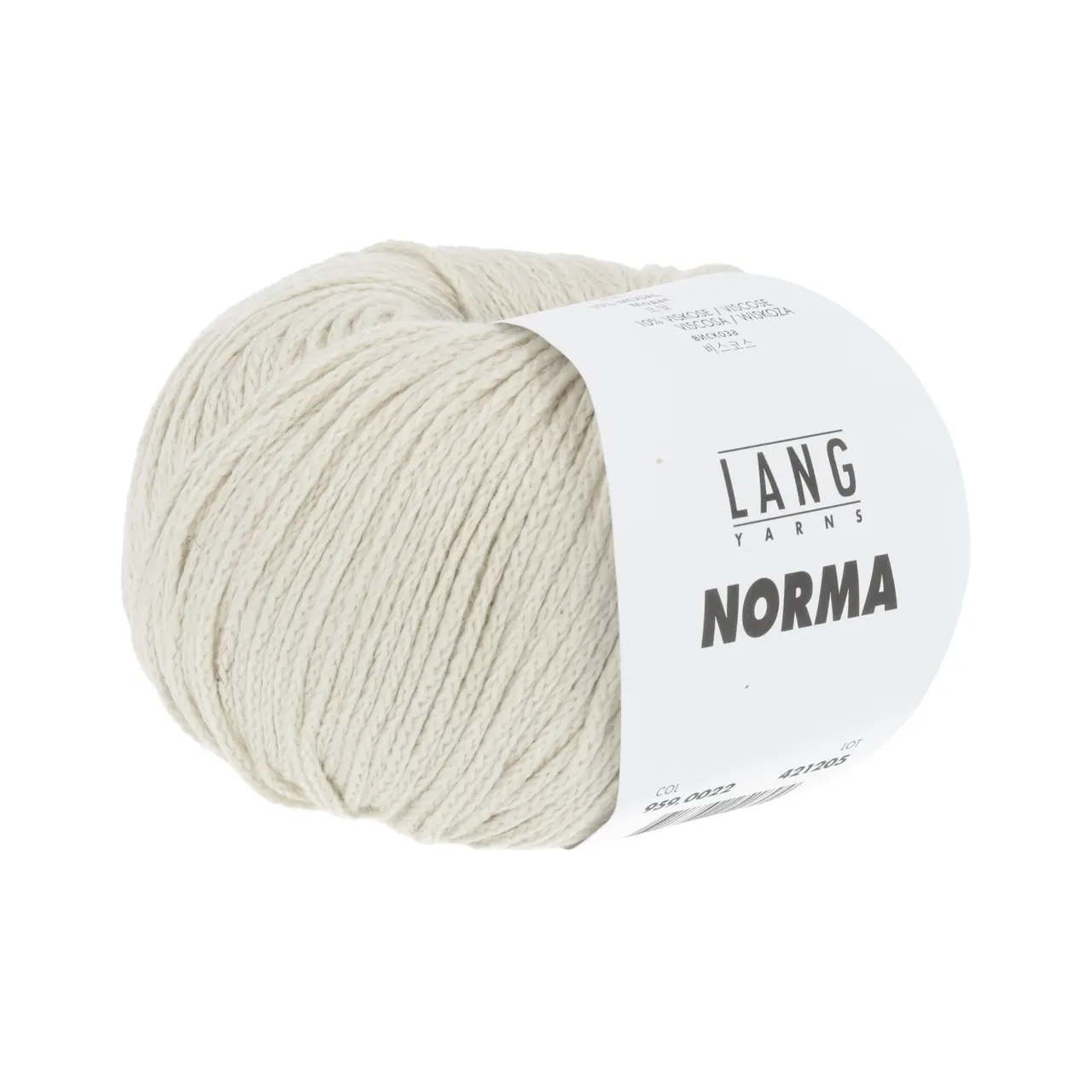 Norma 22 Sand von Lang Yarns. Die Fasermischung aus feinster Baumwolle und hochwertiger Viskose macht aus diesem Garn einen Alleskönner. Der hautfreundliche Griff die Weichheit und das Volumen durch die innovative Konstruktion geben dem Garn einen wolligen Charakter. Ein typischer Vertreter der Ganzjahresgarne.