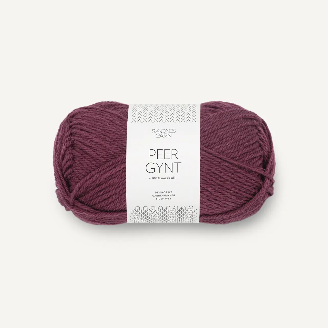 Peer Gynt 4363 Vinrød von Sandnes Garn. Norwegische Wolle ist leicht und warm und trotzdem robust.