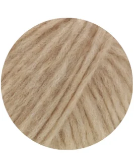 <span class="yarn-title">Chapeau</span> <span class="yarn-color">18 Beige</span>