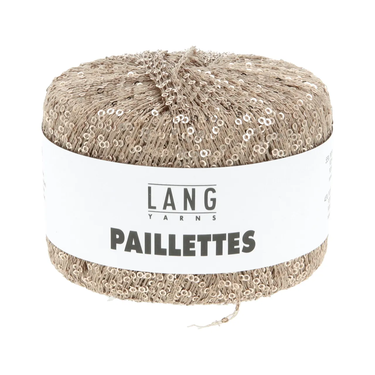 Paillettes 26 Sand von Lang Yarns. Dieses Garn mit feinen Pailletten lässt sich angenehm verarbeiten und ist vielseitig einsetzbar. Besonders gut eignet es sich als Beilaufgarn etwa zusammen mit einem zarten Seiden-Mohair-Faden oder auch in Kombination mit Garnen wie Merino oder Alpaka. Dadurch ist das Garn ideal für Tücher und Schals die direkt auf der Haut getragen werden. Die kleinen Pailletten fallen beim Tragen kaum auf und sorgen dennoch für einen dezenten Glanz.