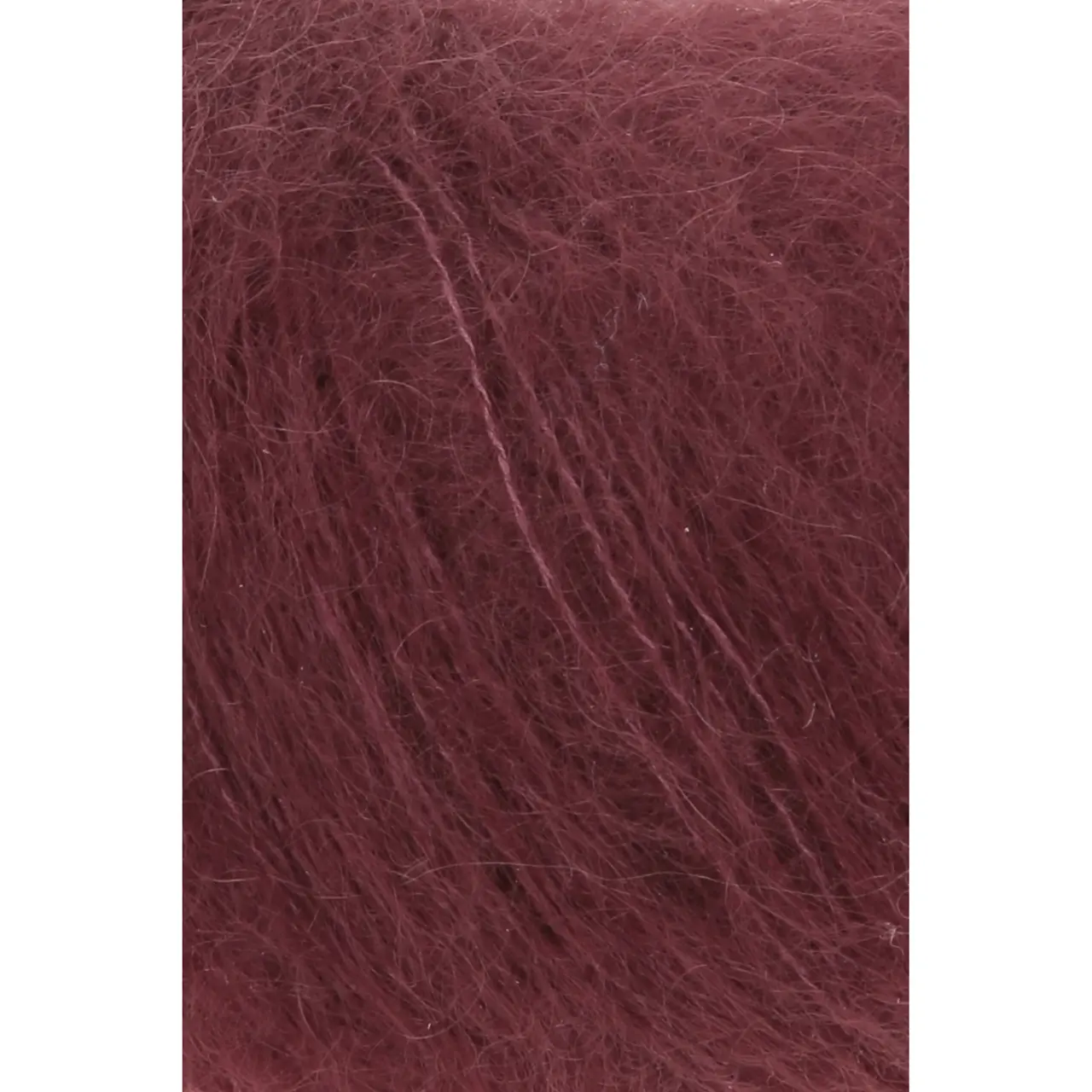 Mohair Luxe 162 Weinrot von Lang Yarns. Superkid-Mohair gemischt mit Seide - ein federleichtes Garn für modische Accessoires und mehr.