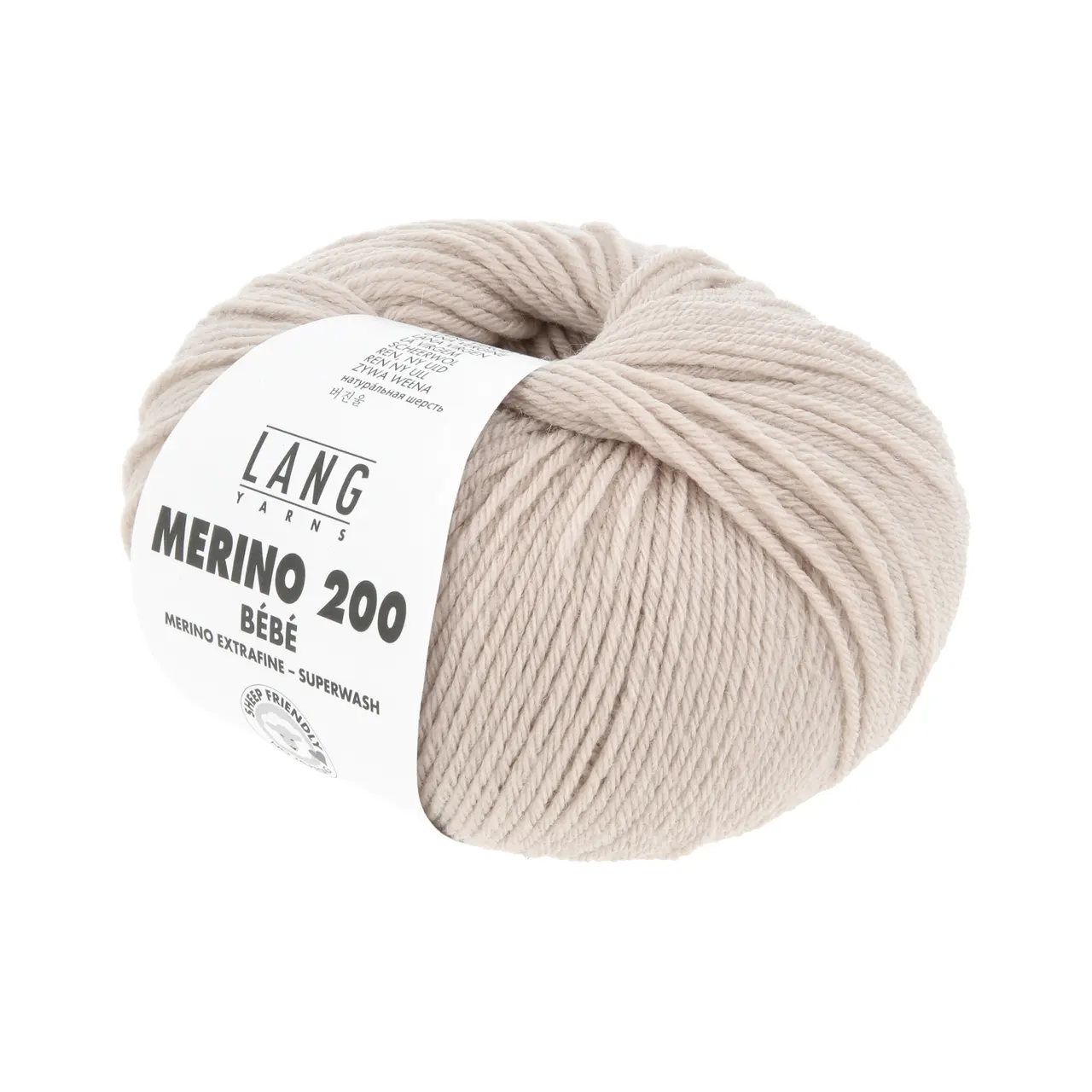 Merino 200 Bebe 426 Sand von Lang Yarns. Unsere Standard-Merinogarne werden aus feinster australischer Merinowolle gesponnen - selbstverständlich mulesingfrei. Rund 40 % der weltweiten Wolle stammen von Merinoschafen. Ihre Fasern haben eine besonders feine Kräuselung was ein elastisches und zugleich formbeständiges Garn ergibt. Die natürlichen Vorzüge von Schafwolle wie Temperaturausgleich Feuchtigkeitsregulierung und Geruchsneutralität sind bei Merino besonders ausgeprägt.