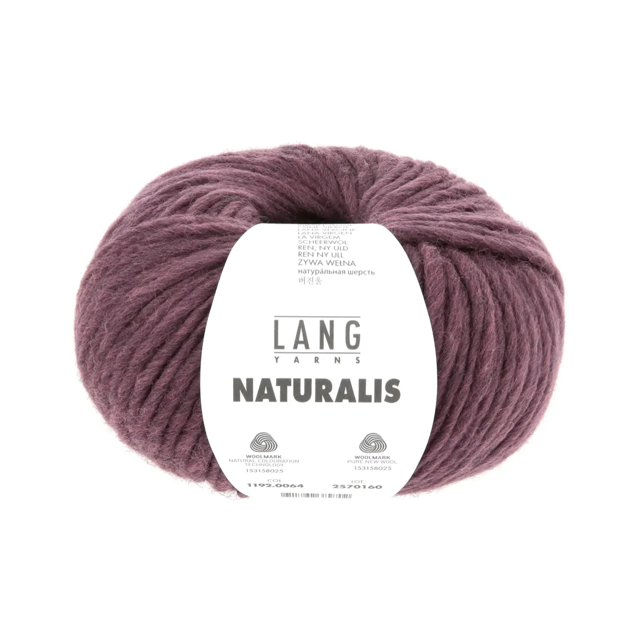 Naturalis 64 Bordeaux von Lang Yarns. NATURALIS erzählt von der stillen Schönheit natürlicher Farben. In einem 100 % pflanzenbasierten Färbeprozess entfalten ausgewählte Kräuter Wurzeln und Rinden ihre feinen Nuancen und schenken dem Garn eine lebendige Tiefe. Jede Farbe ist ein Zusammenspiel aus Zeit Erfahrung und Natur - ruhig authentisch und einzigartig.