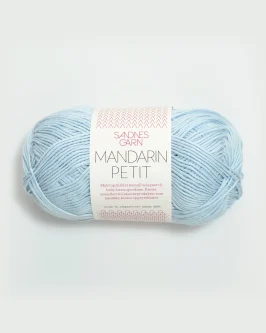 <span class="yarn-title">Mandarin petit</span> <span class="yarn-color">5930 Lys Blå</span>